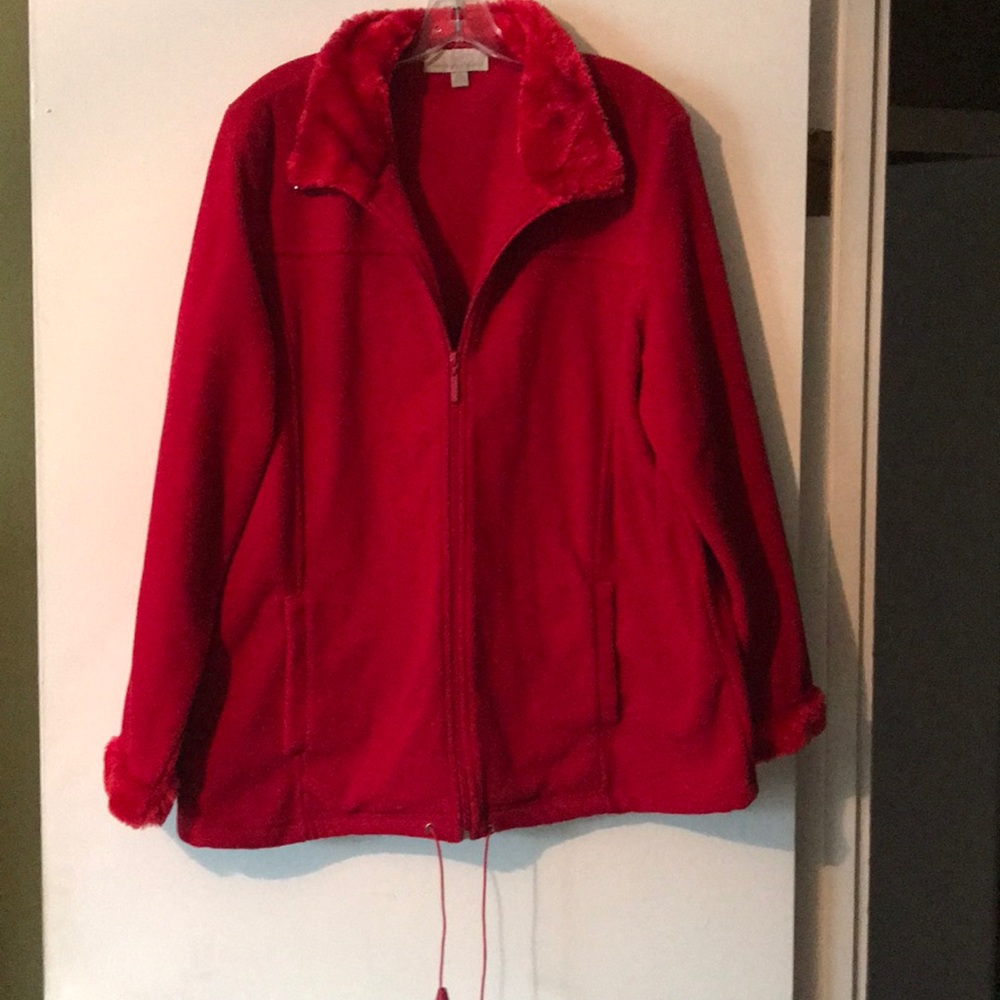 Like new red fleece jacket with faux fur